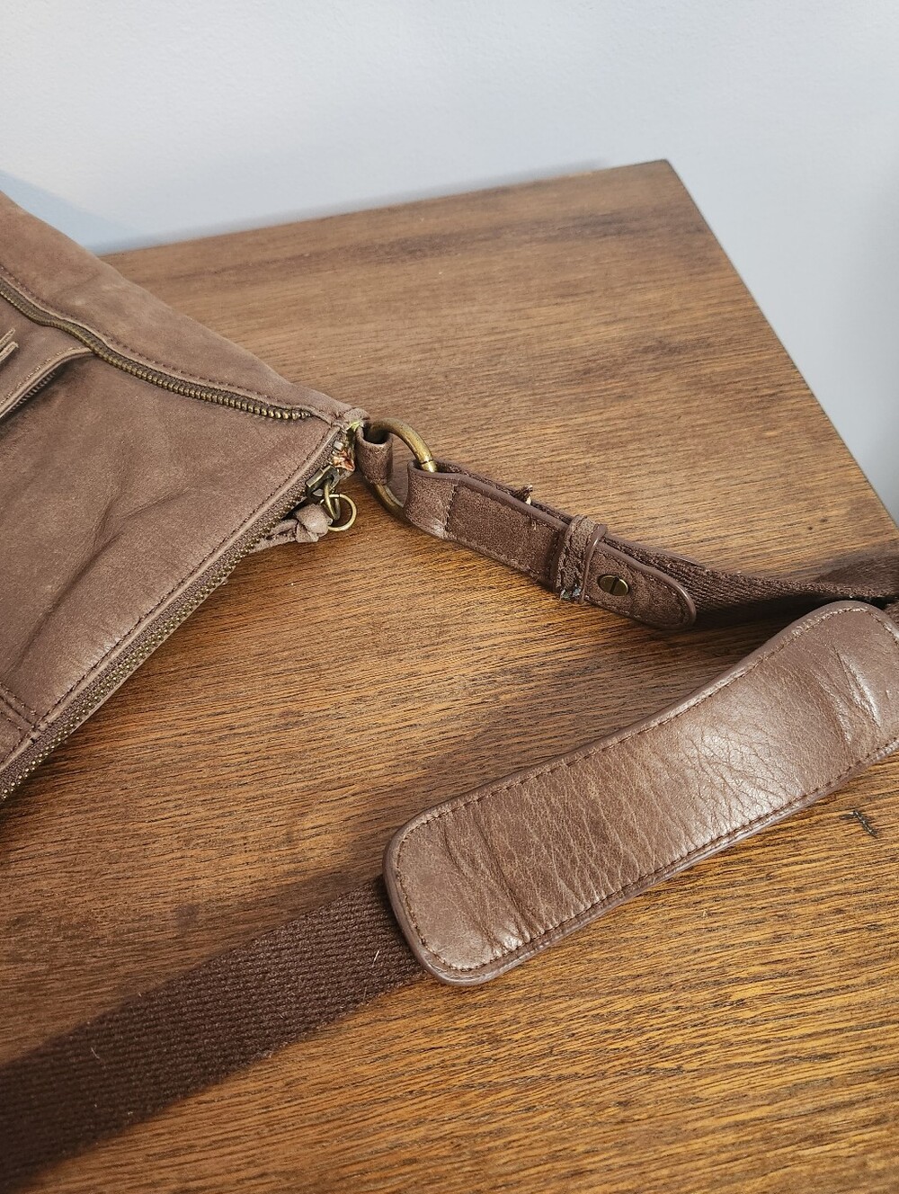 The Sak Crossbody Leather Bag Brown - Picture 6 of 10